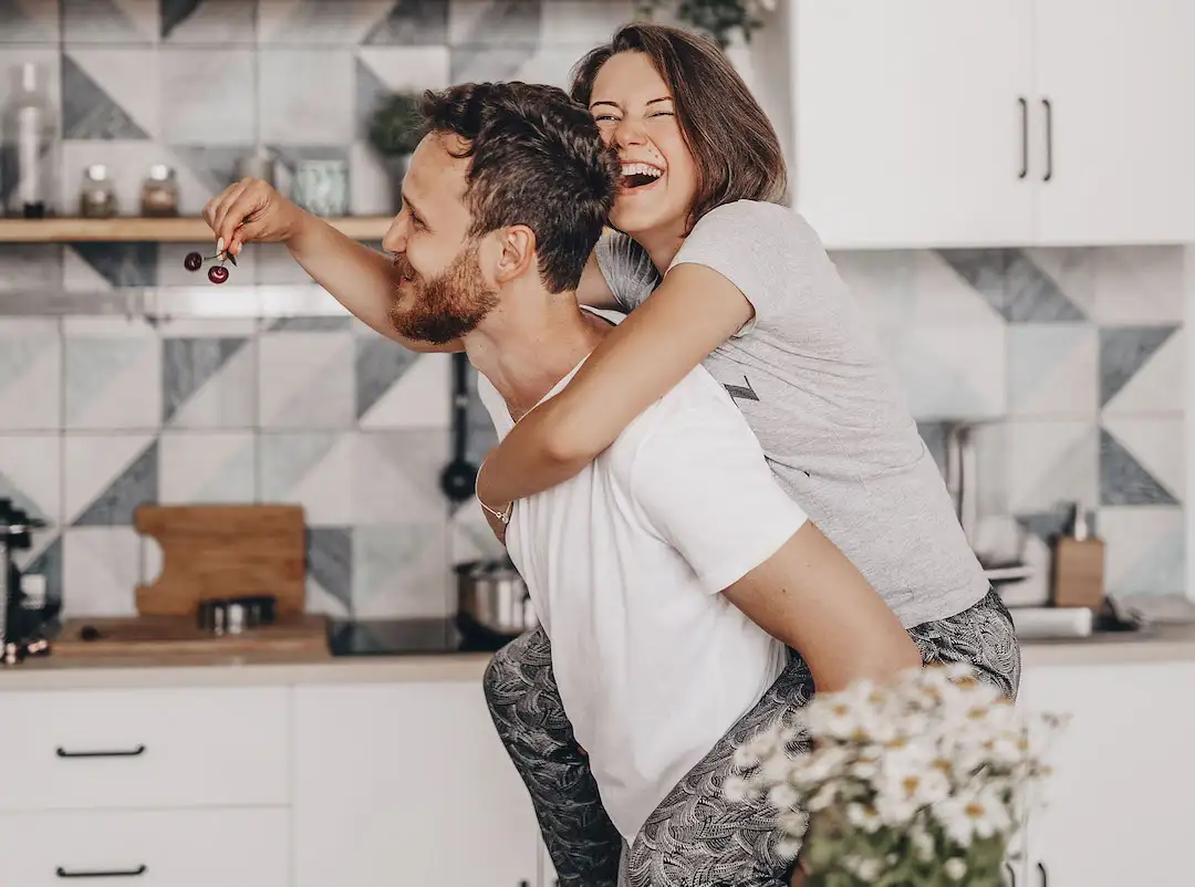 Couples strengthening emotional connection